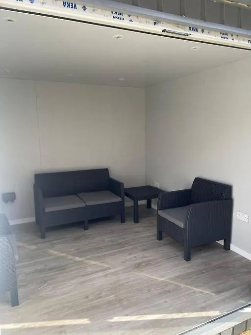 Lovely Three Bedroom Upper Villa Edinburg