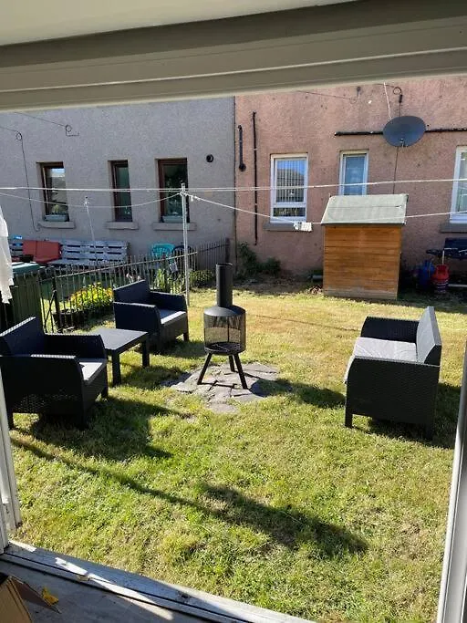 Lovely Three Bedroom Upper Villa Edinburg Storbritannien