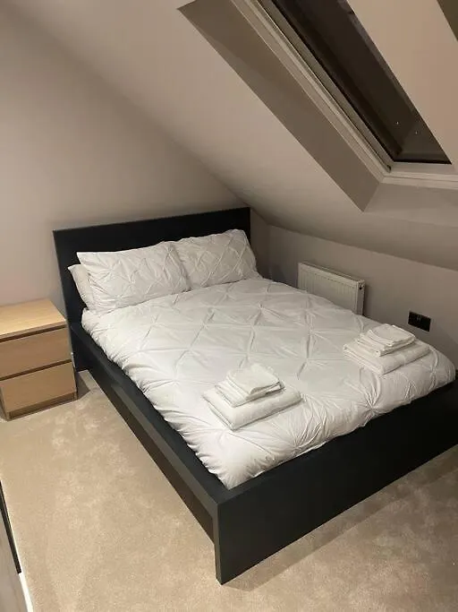 Lovely Three Bedroom Upper Villa Edinburg 0*,  Storbritannien