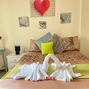 Lovely Double With Private Bathroom And Double With Shared Toilet & Parking Free Edinburgh