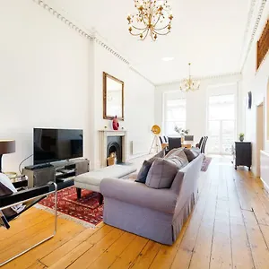 Elegant Period Clifton Balcony - Simplycheckin , Bristol United Kingdom